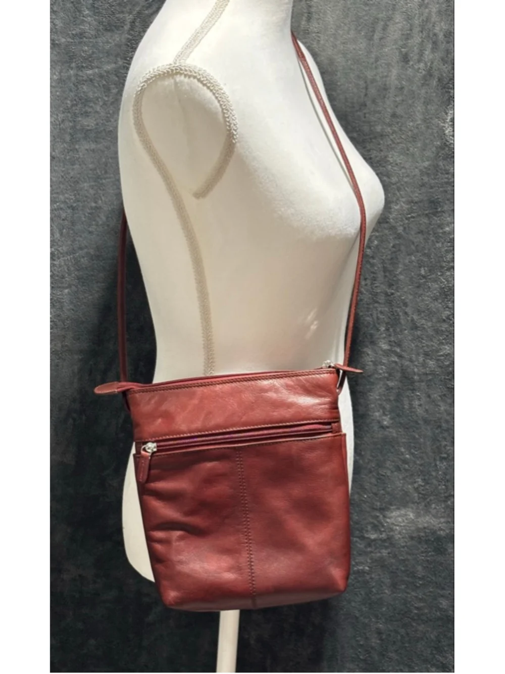 ili New York marbled Red Genuine Leather Crossbody Mini Sac Organizer BAG EUC